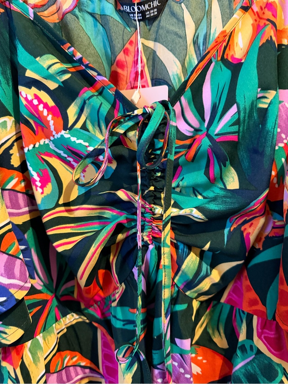 BloomChic Green Tropical Cold-Shoulder Midi Dress - Picture 6 of 7